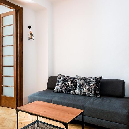 Heart Of Downtown 3 Rooms Apartment Self Check In Букурещ Екстериор снимка