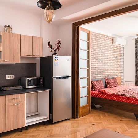 Heart Of Downtown 3 Rooms Apartment Self Check In Букурещ Екстериор снимка