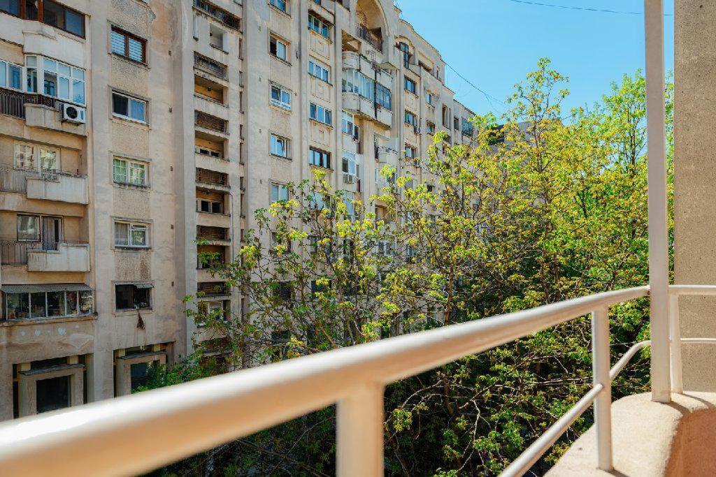 Heart Of Downtown 3 Rooms Apartment Self Check In Букурещ Екстериор снимка