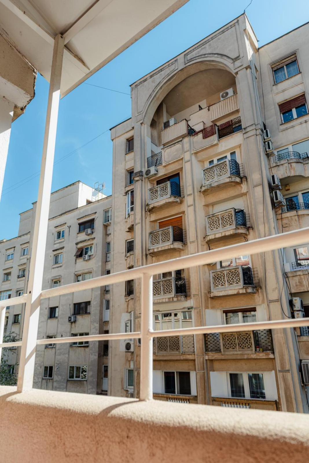 Heart Of Downtown 3 Rooms Apartment Self Check In Букурещ Екстериор снимка