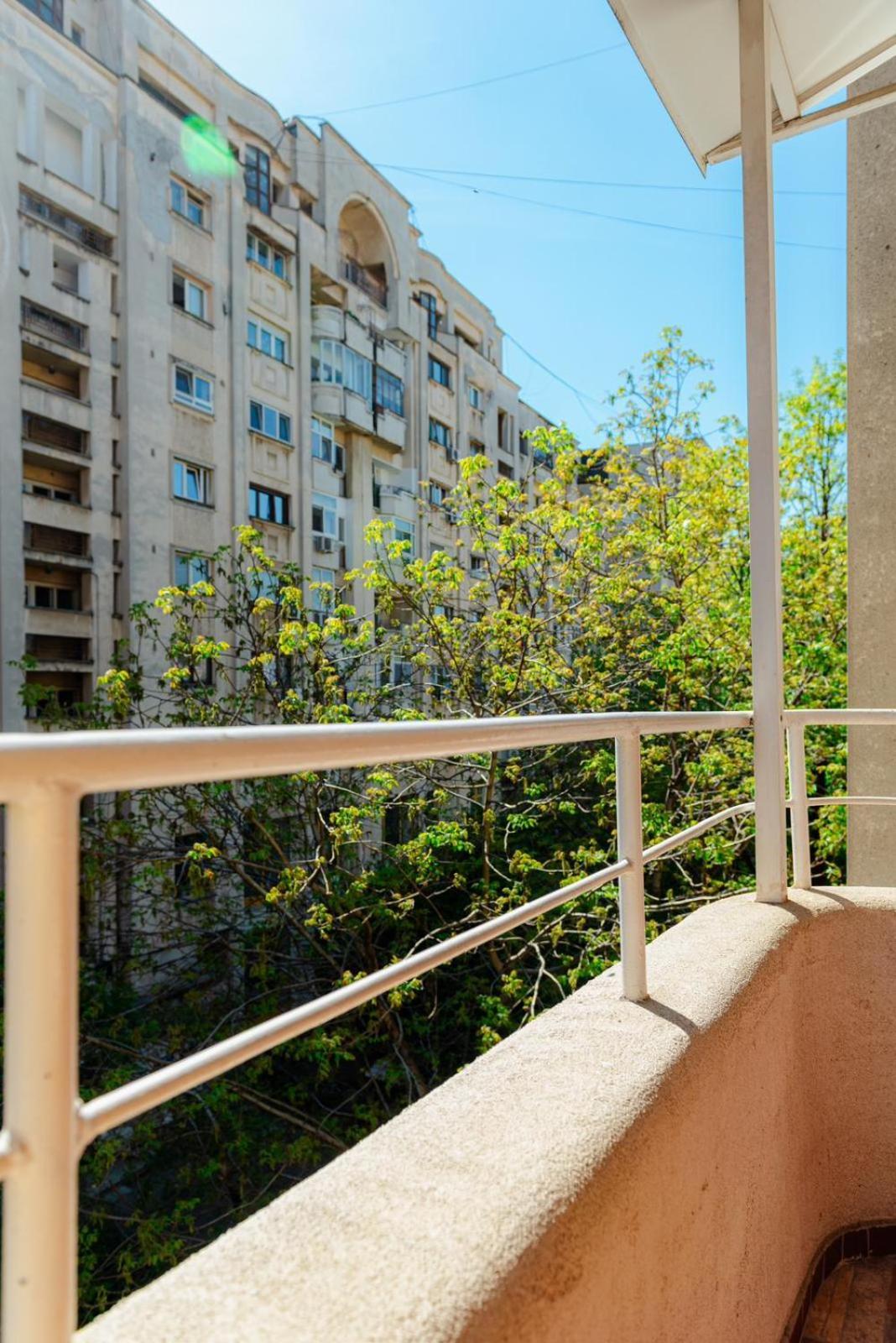 Heart Of Downtown 3 Rooms Apartment Self Check In Букурещ Екстериор снимка