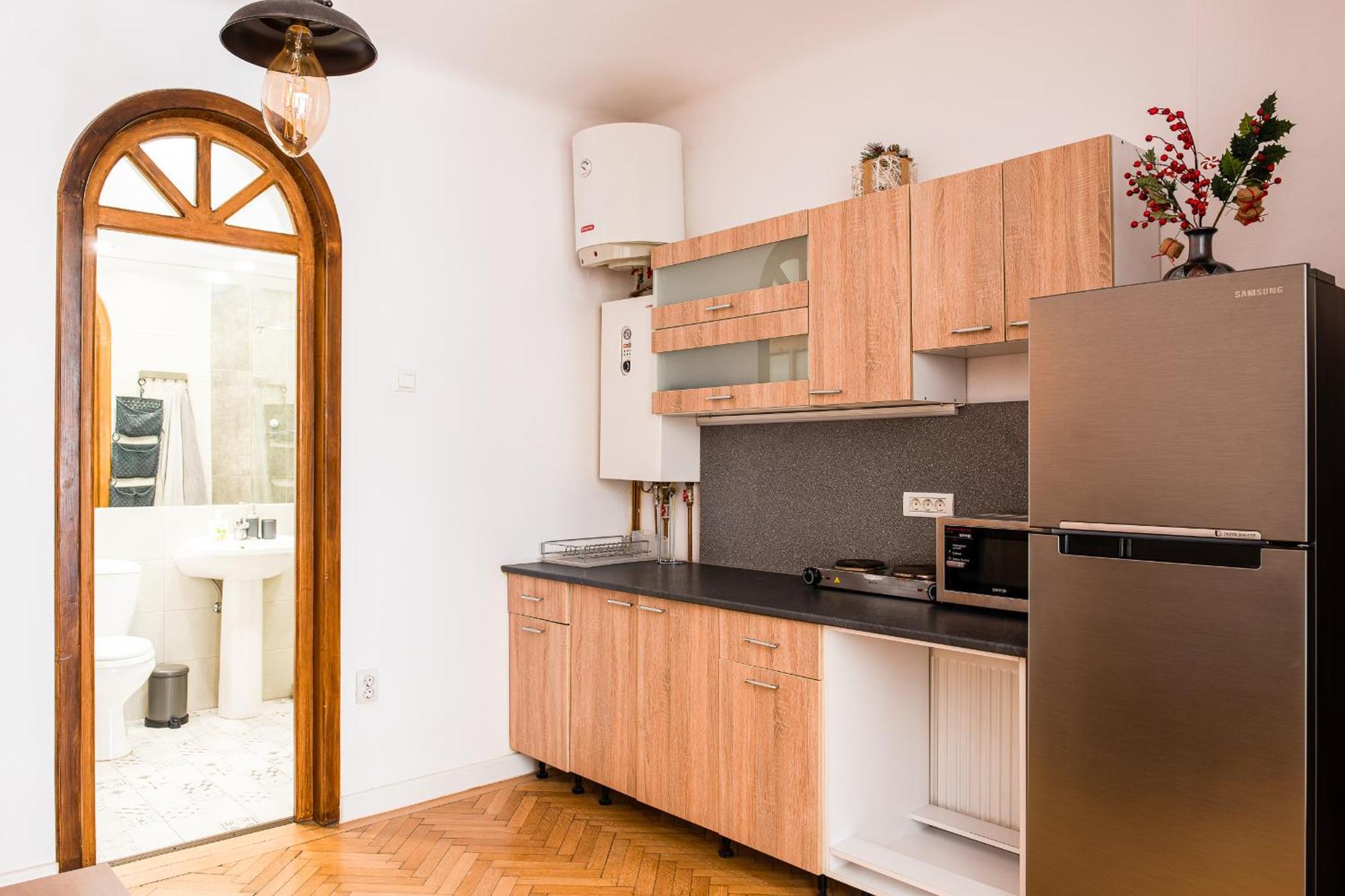Heart Of Downtown 3 Rooms Apartment Self Check In Букурещ Екстериор снимка