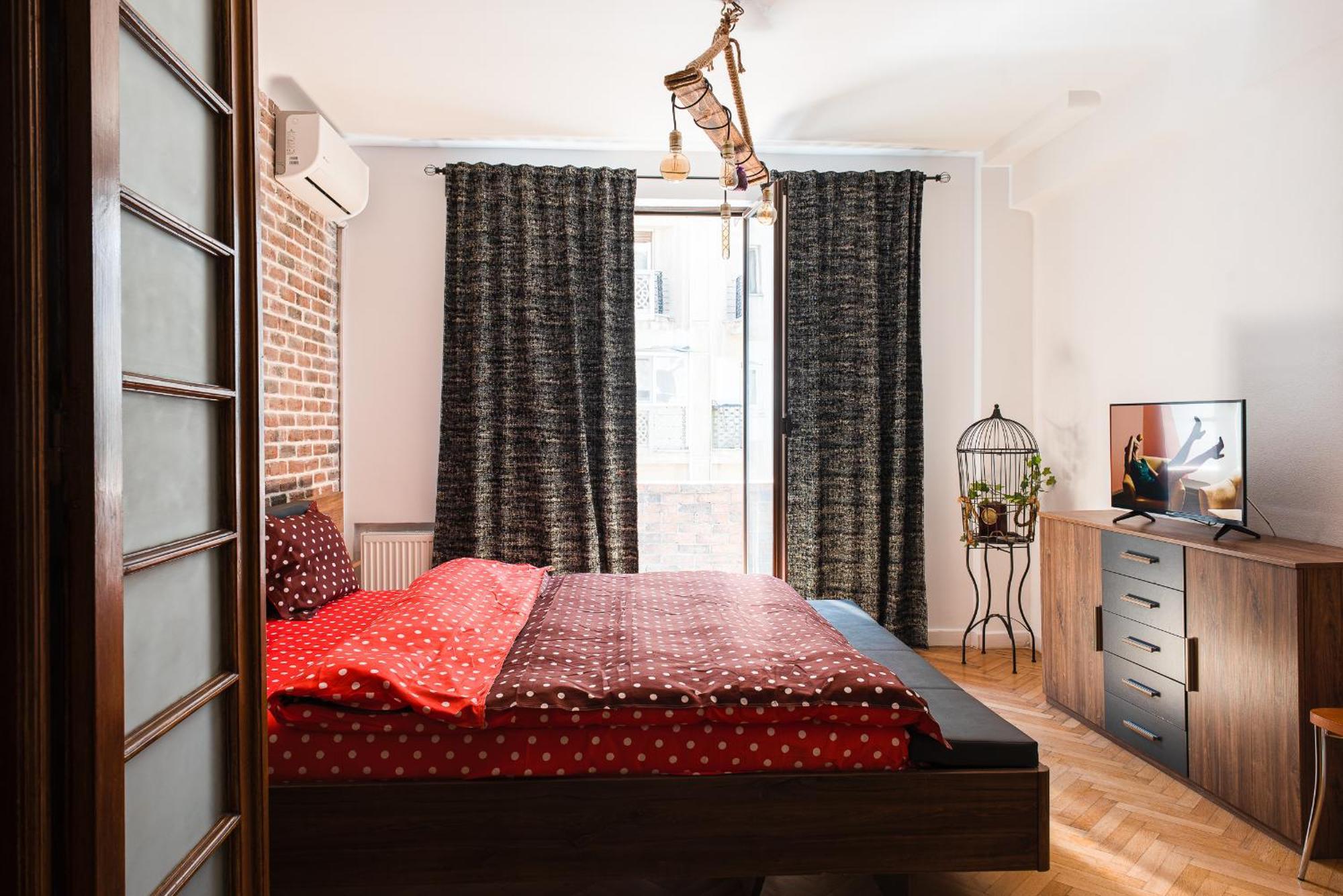 Heart Of Downtown 3 Rooms Apartment Self Check In Букурещ Екстериор снимка