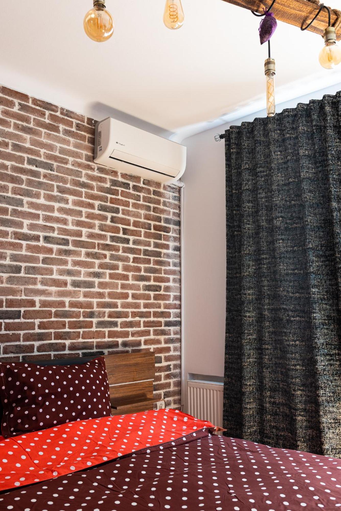 Heart Of Downtown 3 Rooms Apartment Self Check In Букурещ Екстериор снимка